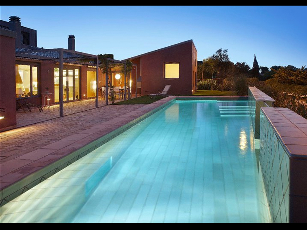 img exterior